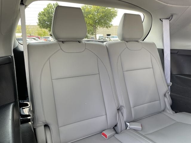 Used 2017 Acura MDX FWD image 29