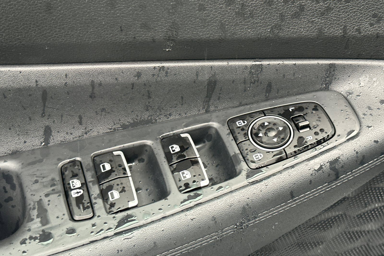 Used 2021 Hyundai Santa Fe SEL image 11