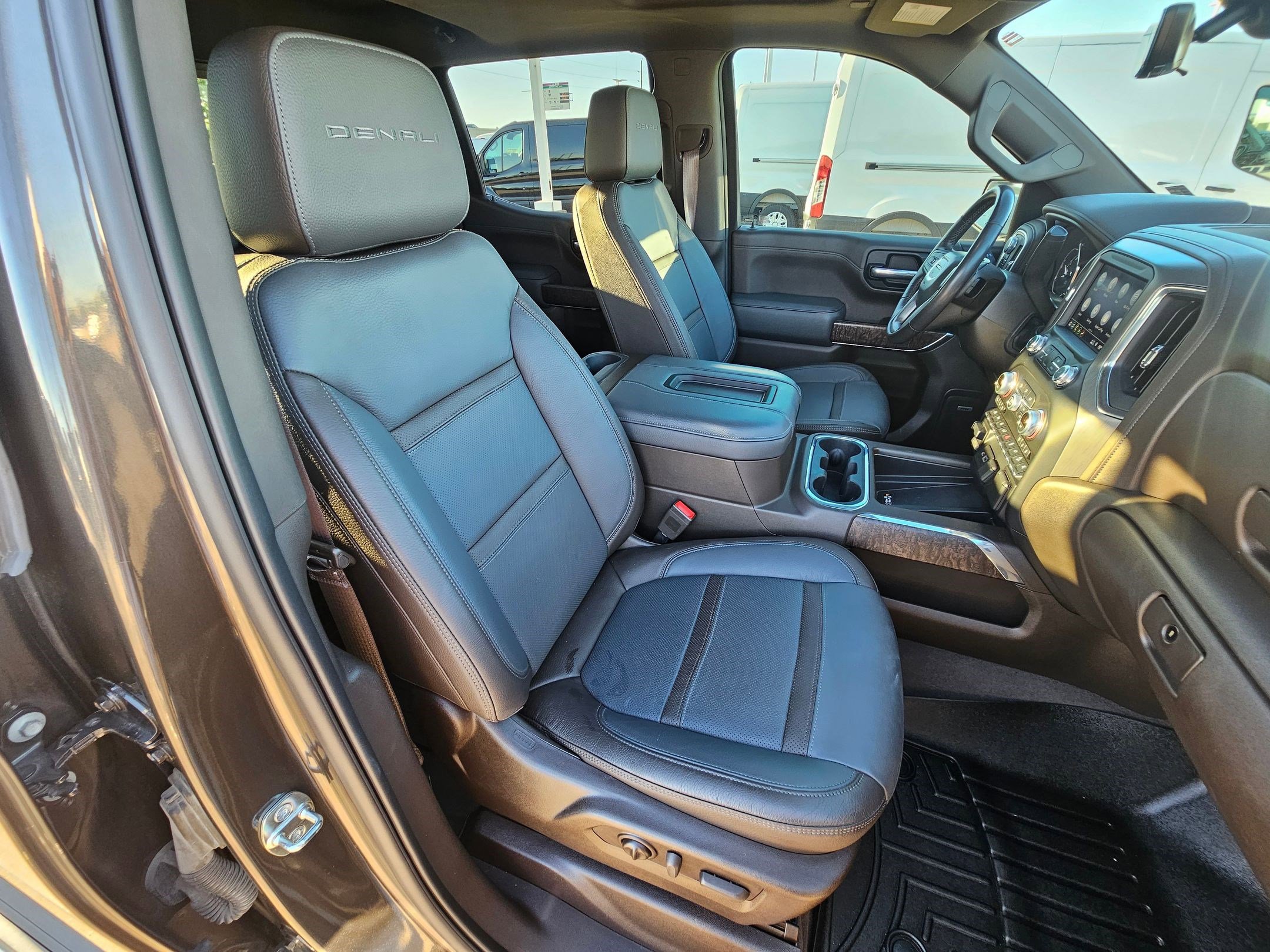 Used 2019 GMC Sierra 1500 Denali w/ Denali Ultimate Package image 49