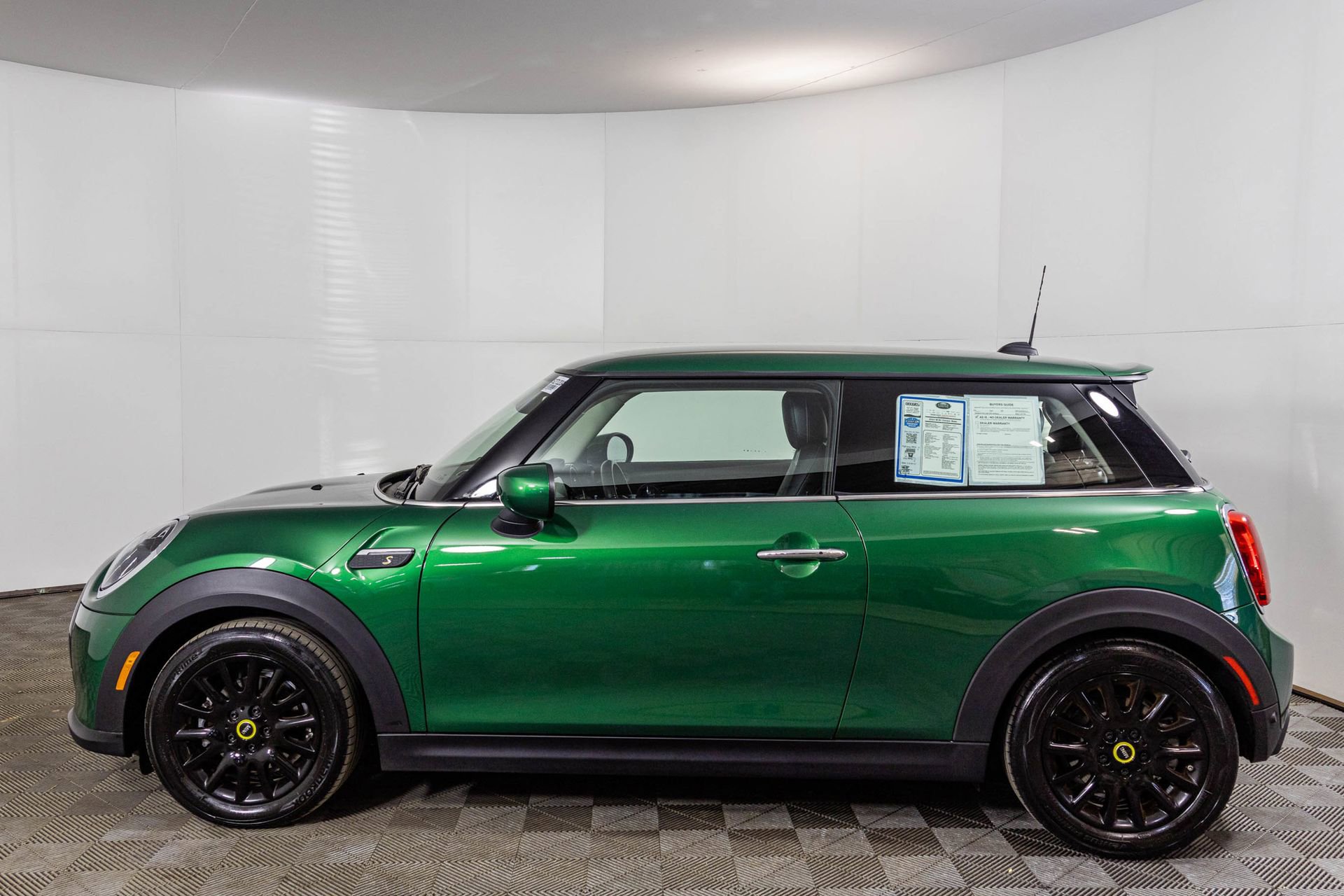 Used 2023 MINI Cooper SE image 21