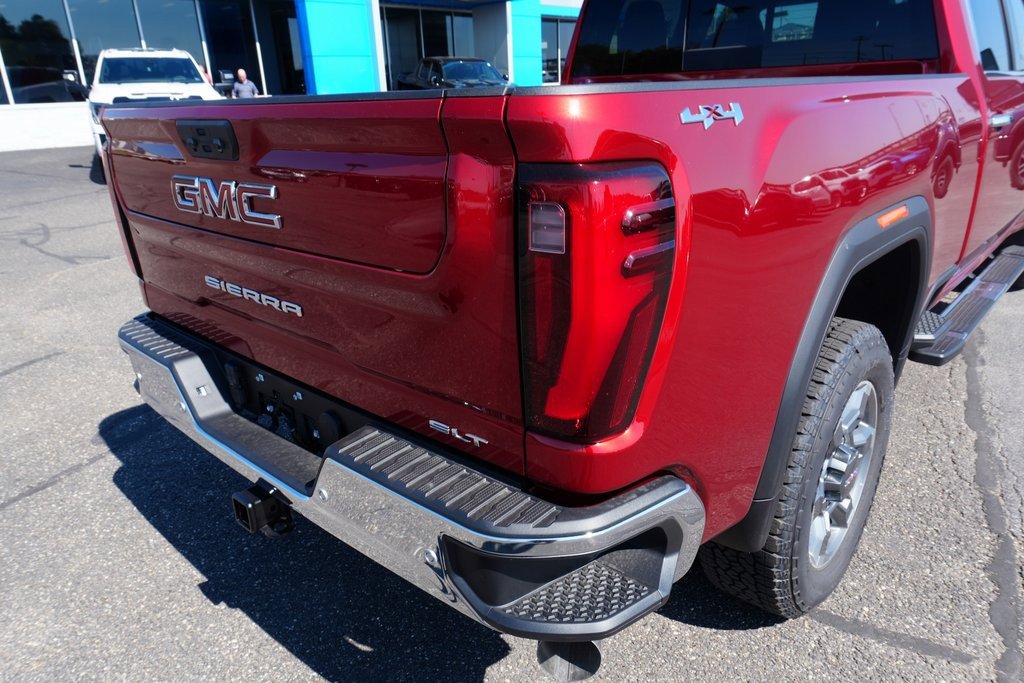 New 2025 GMC Sierra 2500 SLT w/ SLT Premium Package image 7