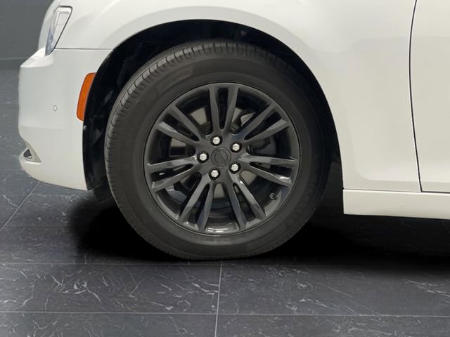 Used 2021 Chrysler 300 Touring L image 31