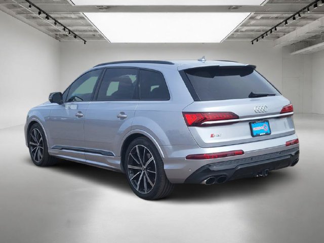 Used 2021 Audi SQ7 Prestige w/ Prestige Package AWD/4WD image 3