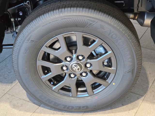 New 2026 Toyota 4Runner SR5 AWD/4WD image 6