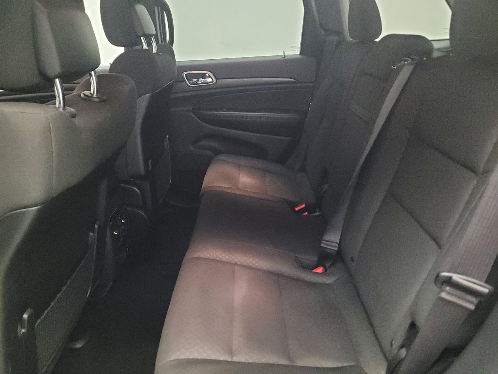 Used 2020 Jeep Grand Cherokee Laredo w/ Security & Convenience Group image 18