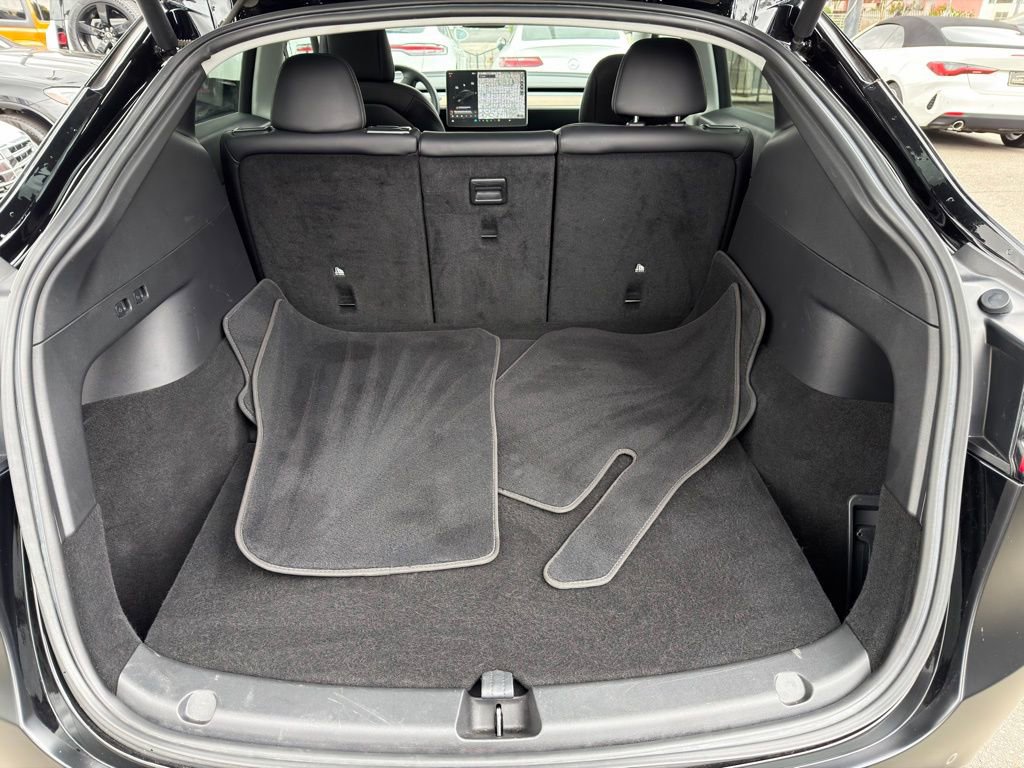 Used 2021 Tesla Model Y Performance image 7