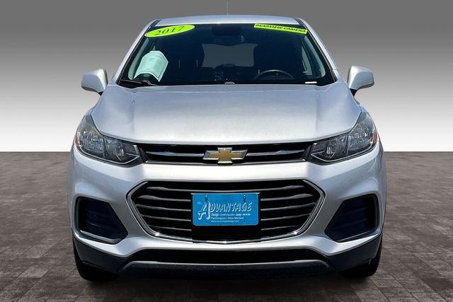 Used 2017 Chevrolet Trax LS w/ Fleet Convenience Package AWD/4WD image 3
