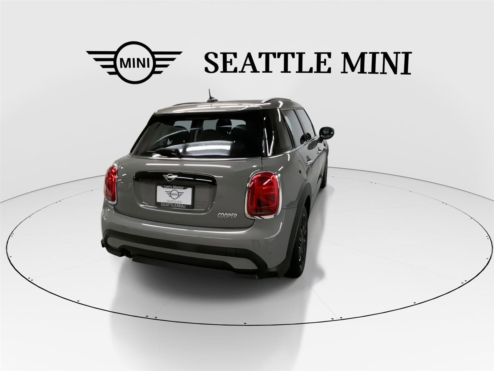 Certified 2022 MINI Cooper 4-Door Hardtop image 10