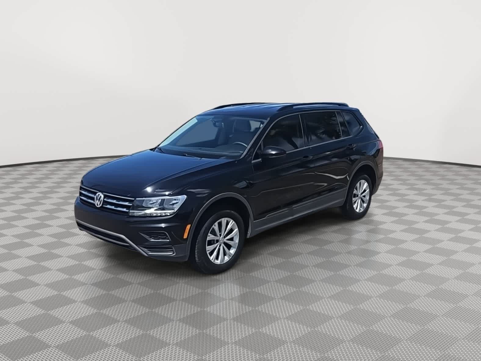 Used 2020 Volkswagen Tiguan S FWD image 4