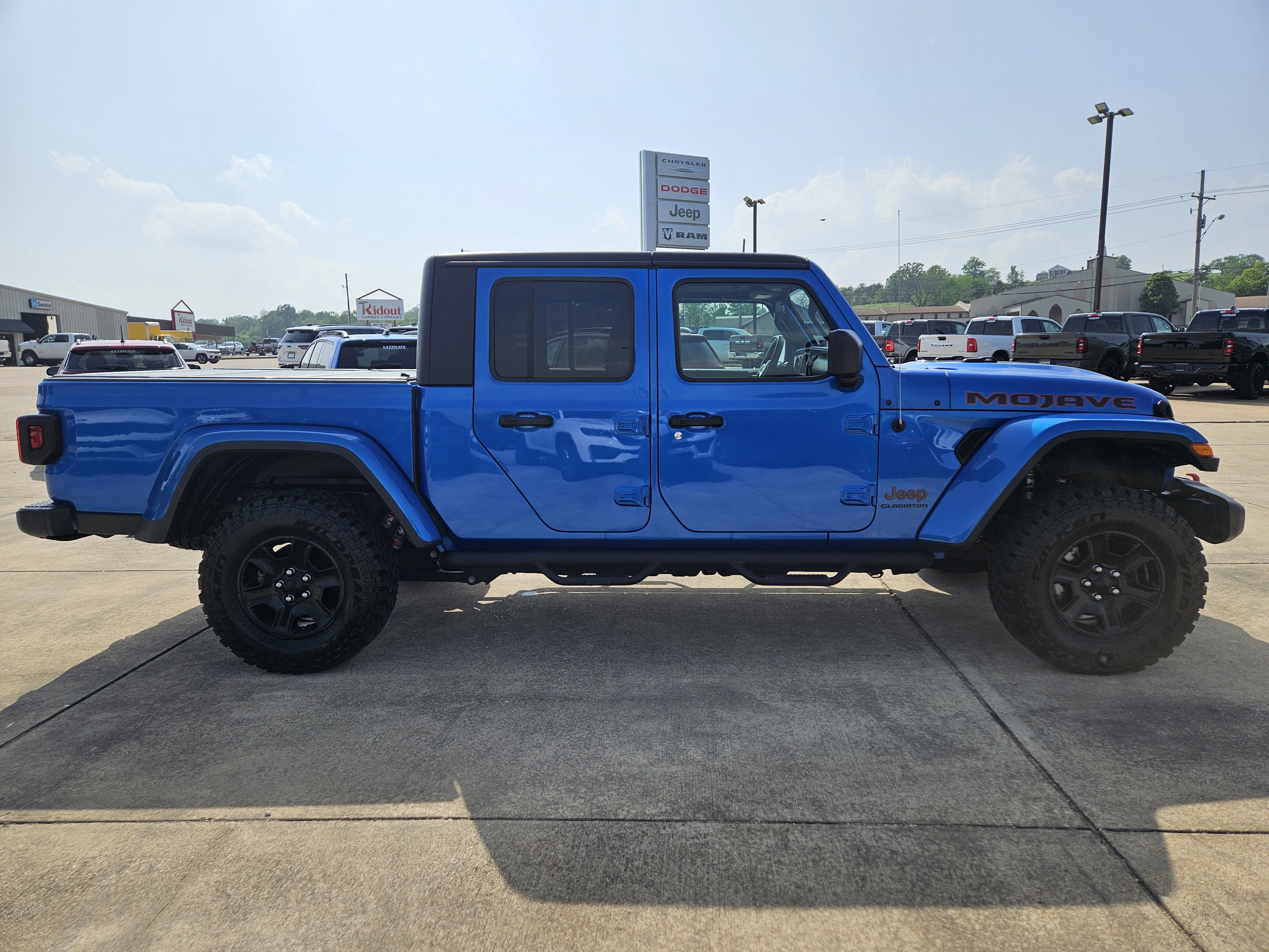 Used 2021 Jeep Gladiator Mojave w/ Trailer Tow Package AWD/4WD image 7