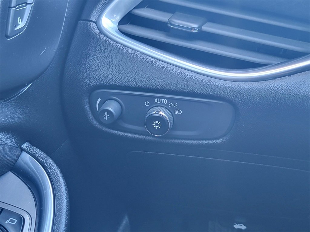 Used 2020 Chevrolet Malibu LT image 33