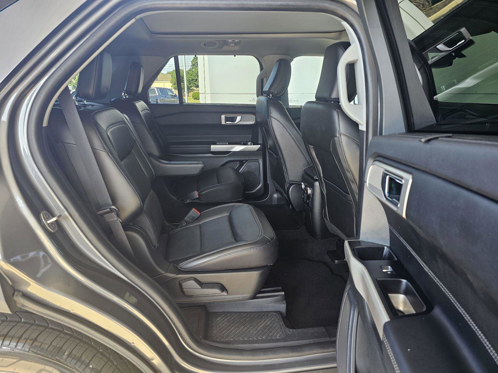 Used 2022 Ford Explorer Limited w/ Equipment Group 301A image 74