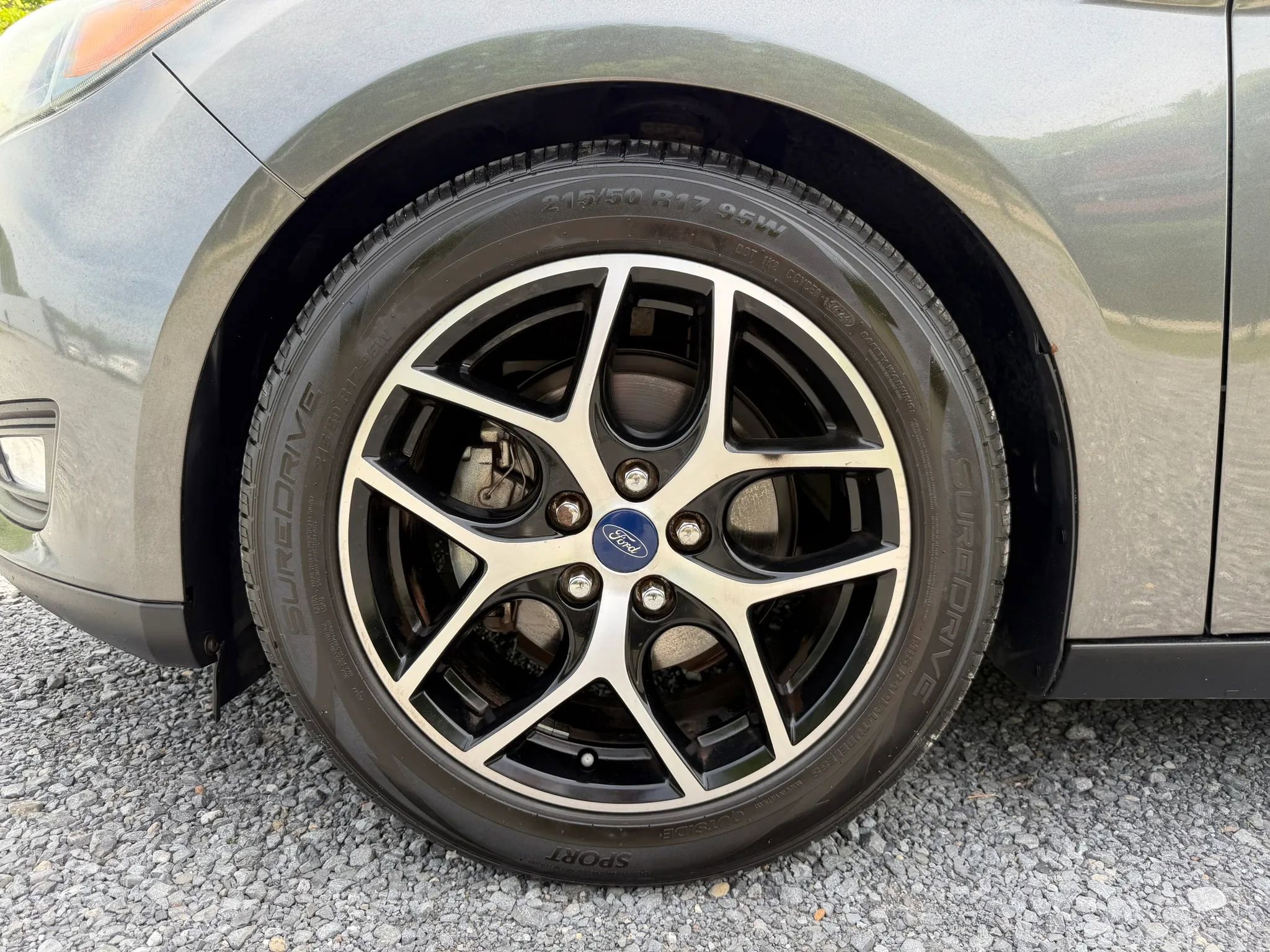 Used 2017 Ford Focus SEL w/ Cold Weather Package FWD image 43