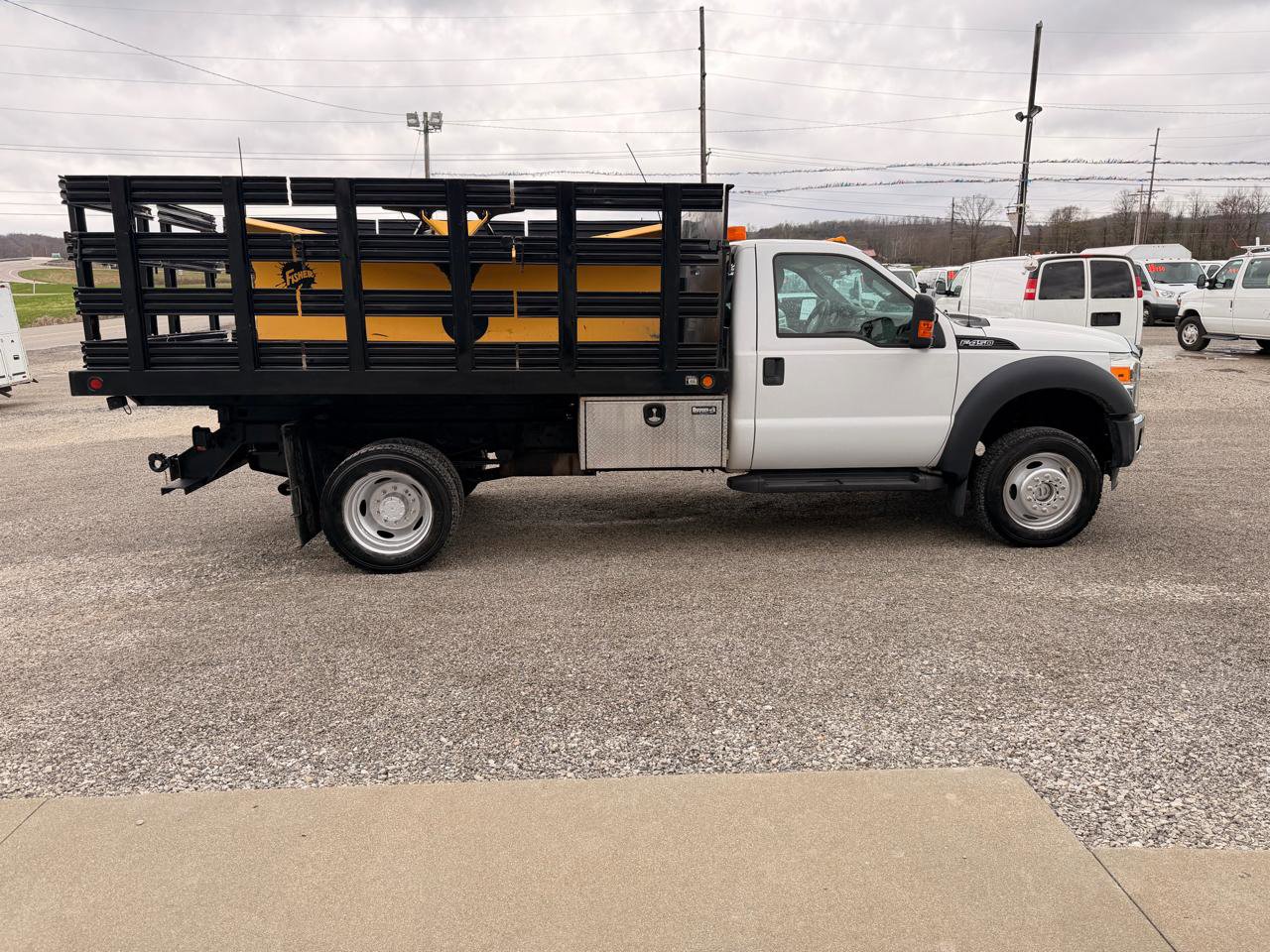 Used 2016 Ford F450 XL w/ Power Equipment Group AWD/4WD image 3