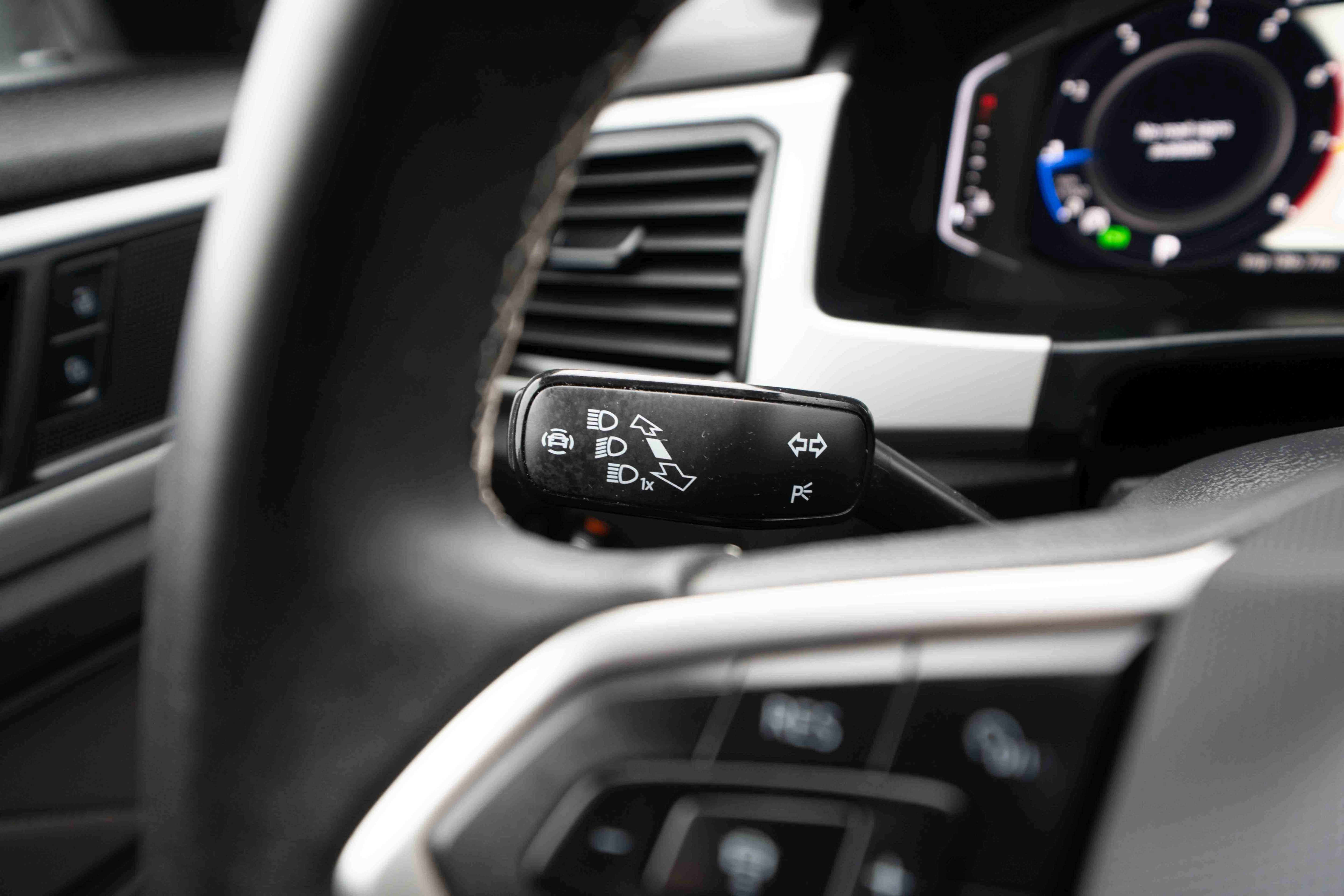 Used 2022 Volkswagen Atlas SEL image 13