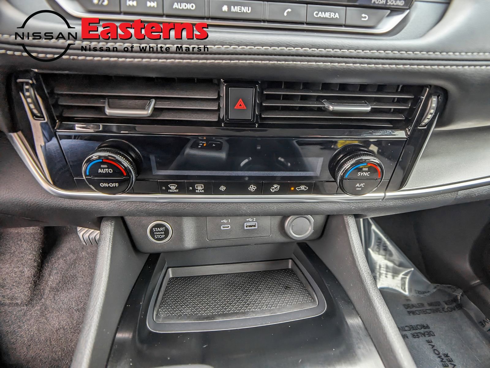 Used 2022 Nissan Rogue SV image 59