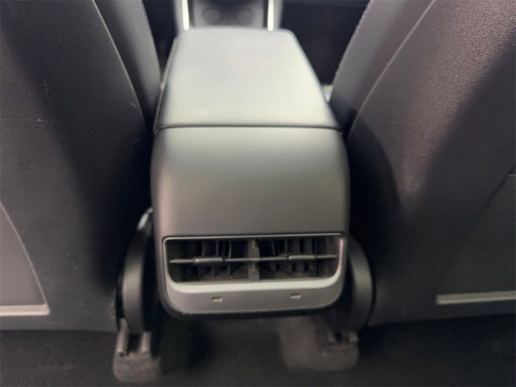 Used 2021 Tesla Model Y Long Range image 67