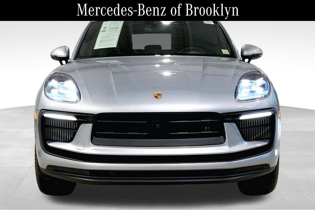 Used 2025 Porsche Macan S AWD/4WD image 3