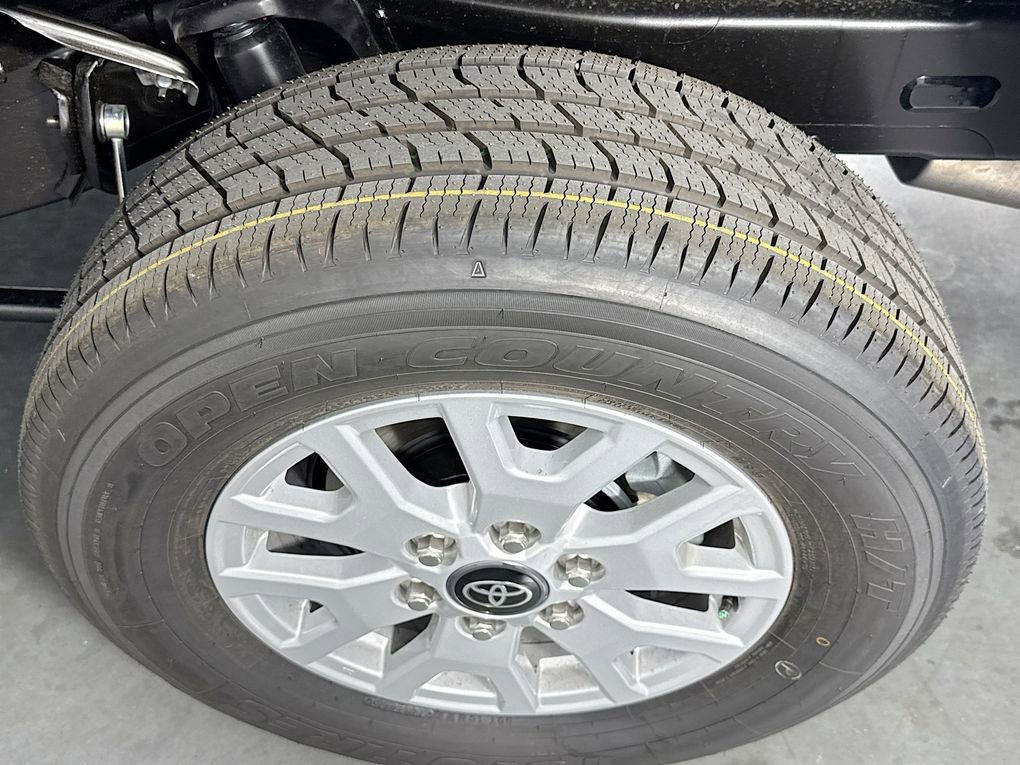 New 2025 Toyota Tacoma SR5 image 30