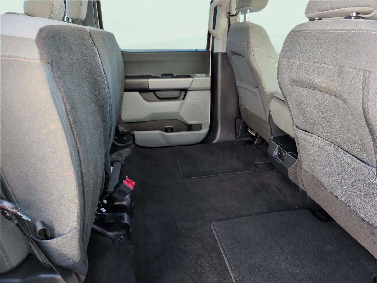 Used 2023 Ford F150 XLT w/ Trailer Tow Package image 17