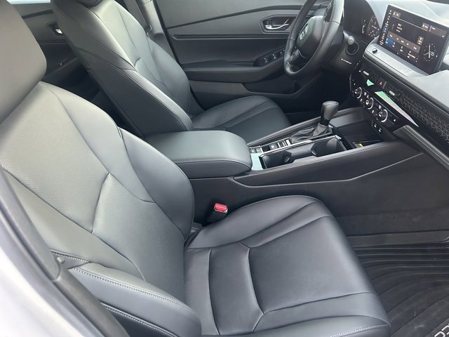 Used 2025 Honda Accord Sport image 6