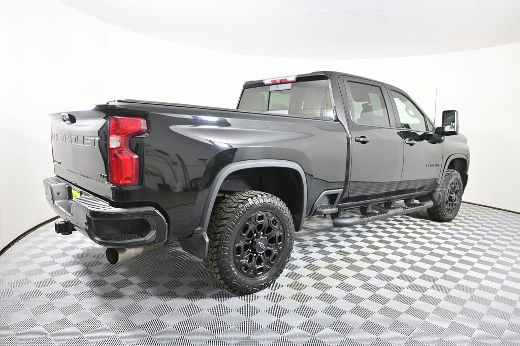 Used 2021 Chevrolet Silverado 2500 LTZ w/ LTZ Plus Package image 7