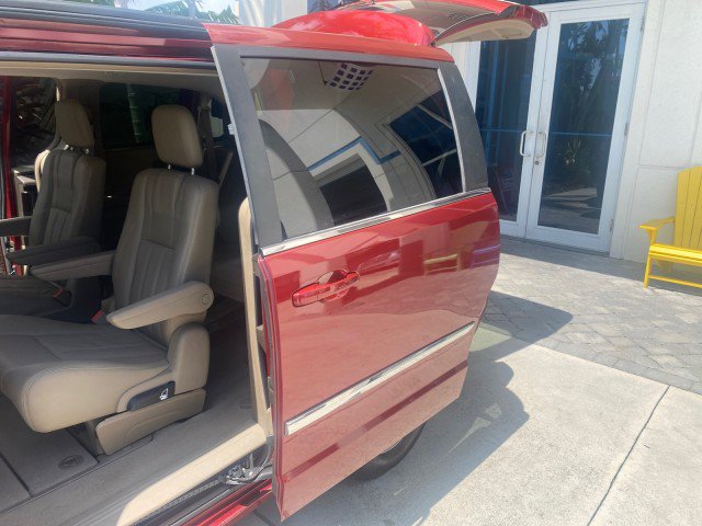 Used 2012 Chrysler Town & Country Touring w/ Entertainment Group #1 image 14