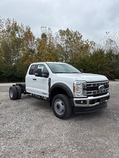 New 2026 Ford F450 XL w/ XL Chrome Package image 1