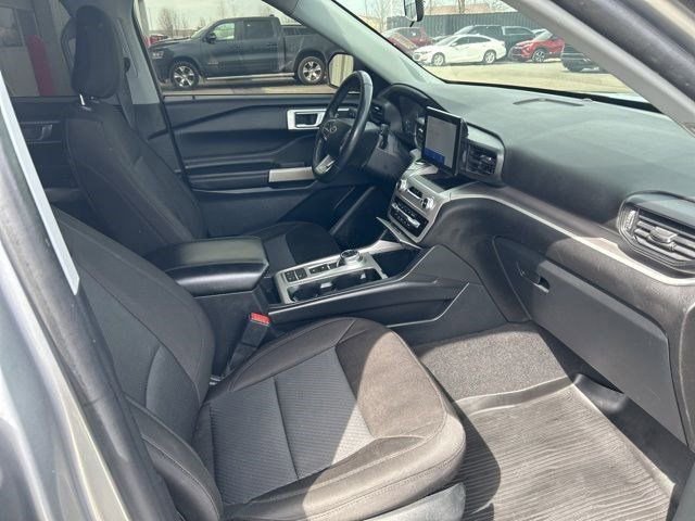 Used 2022 Ford Explorer XLT image 42