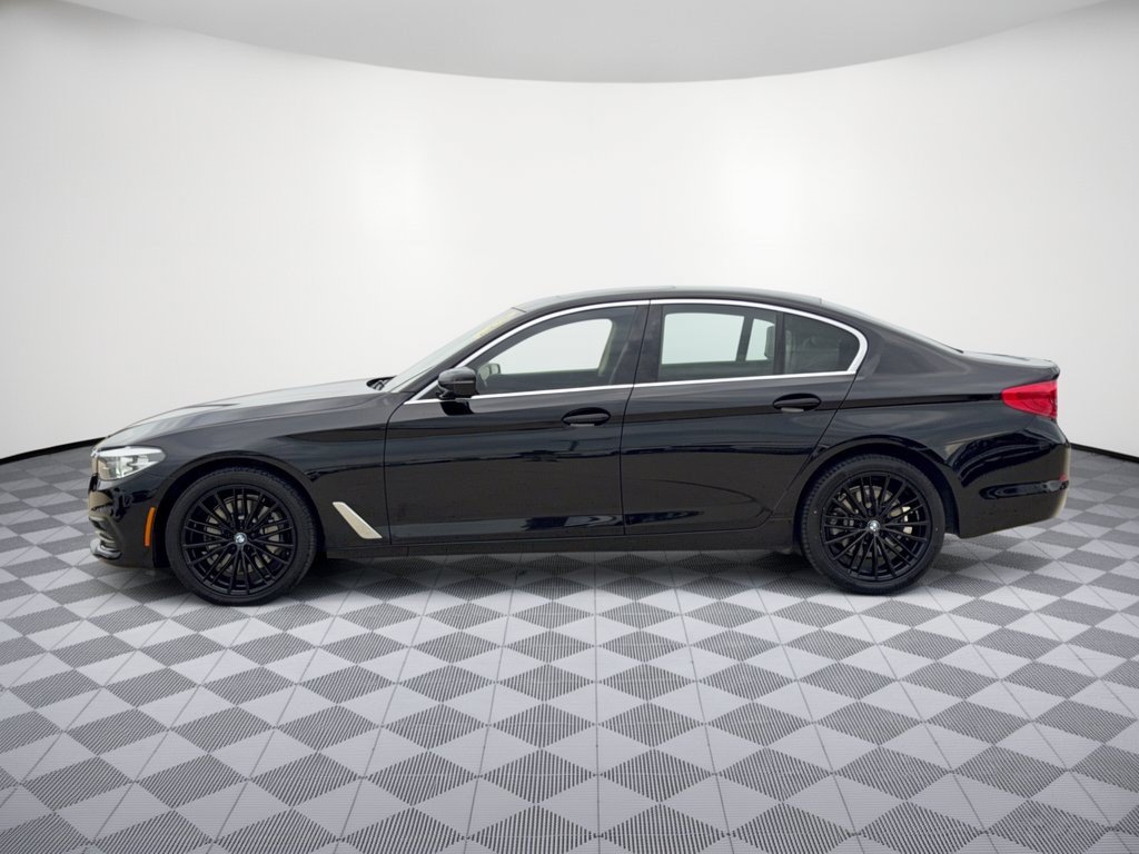 Used 2020 BMW 530i w/ Convenience Package RWD image 2