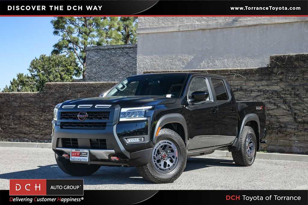 Used 2025 Nissan Frontier Pro-X image 1