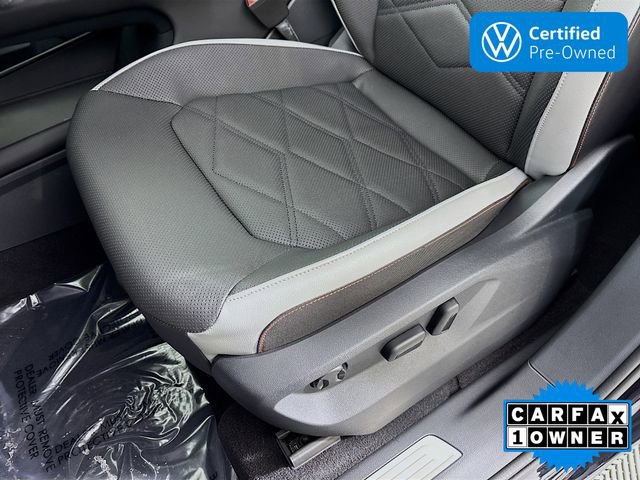 Certified 2024 Volkswagen Atlas Peak Edition SE image 19