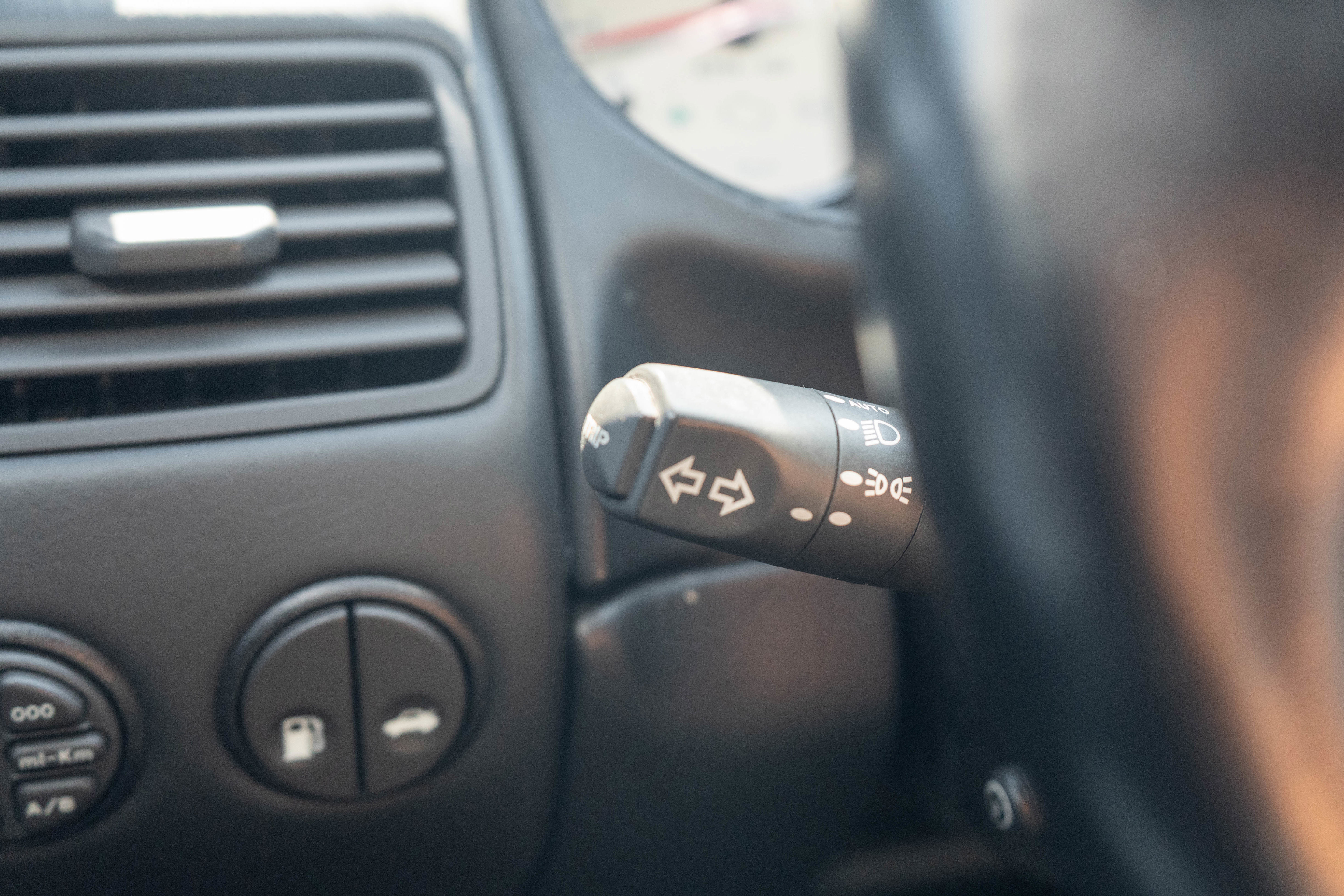 Used 2002 Aston Martin Vanquish image 19