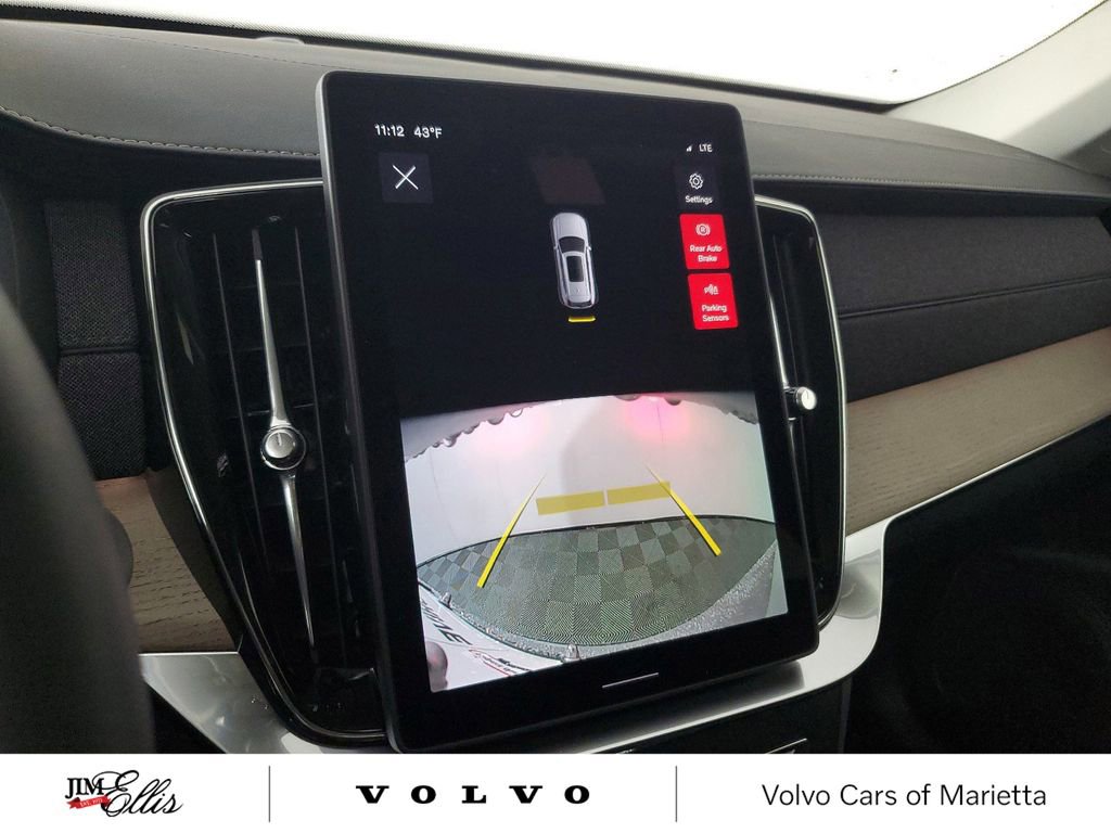 New 2025 Volvo XC90 B6 Core w/ Climate Package image 30