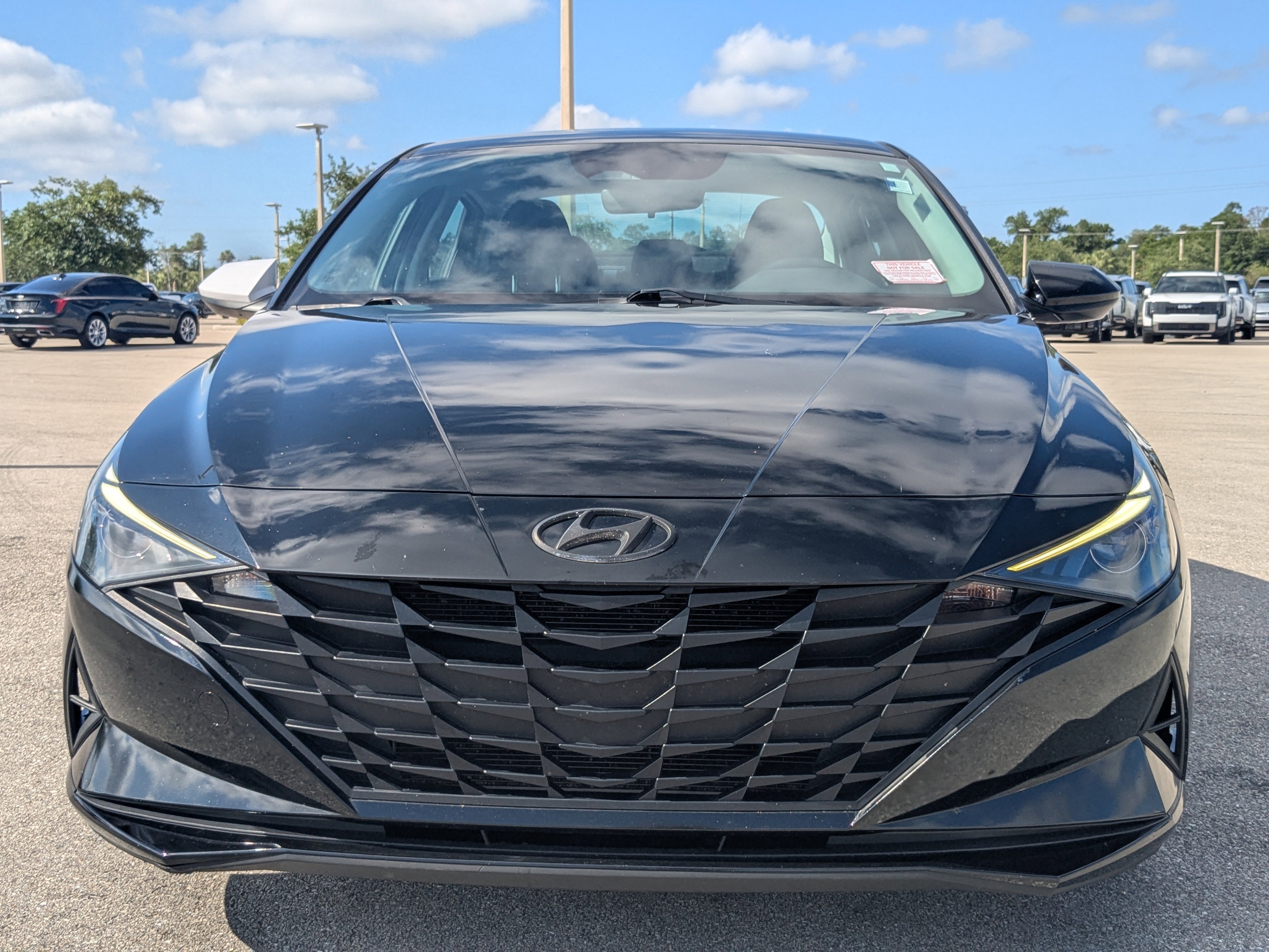 Used 2022 Hyundai Elantra SEL FWD image 3