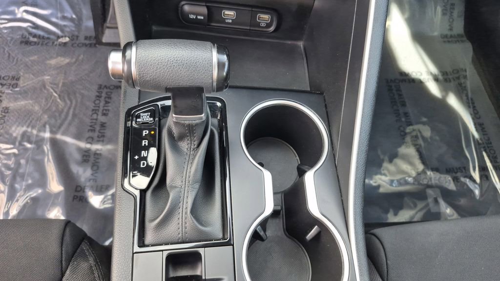 Used 2022 Kia K5 LXS image 11