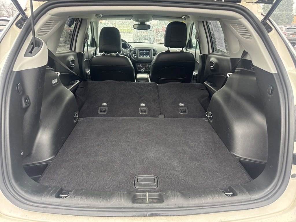 Used 2020 Jeep Compass Latitude w/ Popular Equipment Group image 17