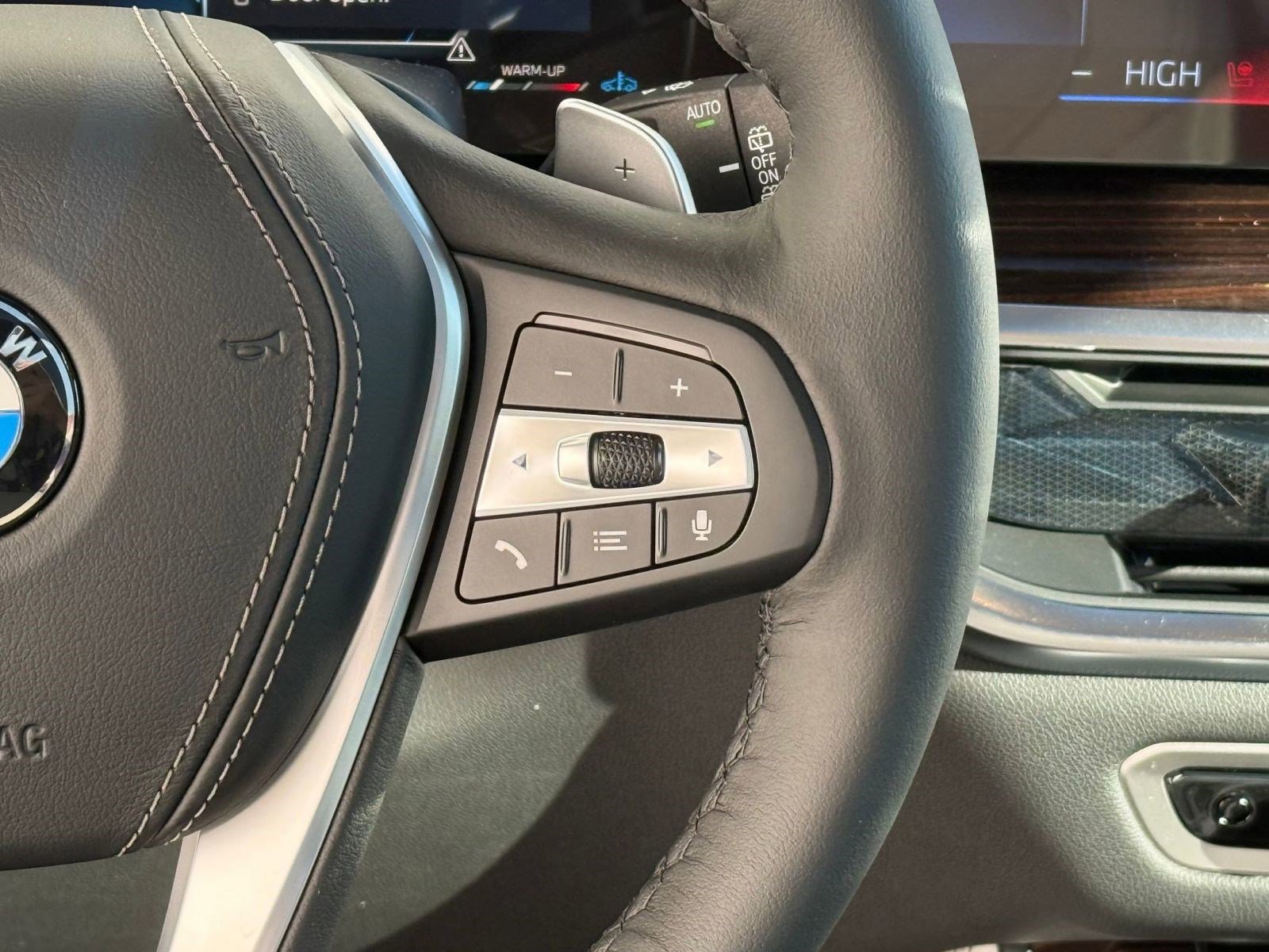 Used 2026 BMW X5 sDrive40i image 24