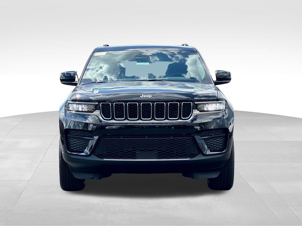 New 2026 Jeep Grand Cherokee Laredo X AWD/4WD image 2
