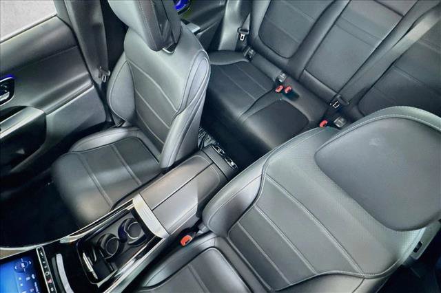 Used 2026 Mercedes-Benz GLC 300 4MATIC image 20