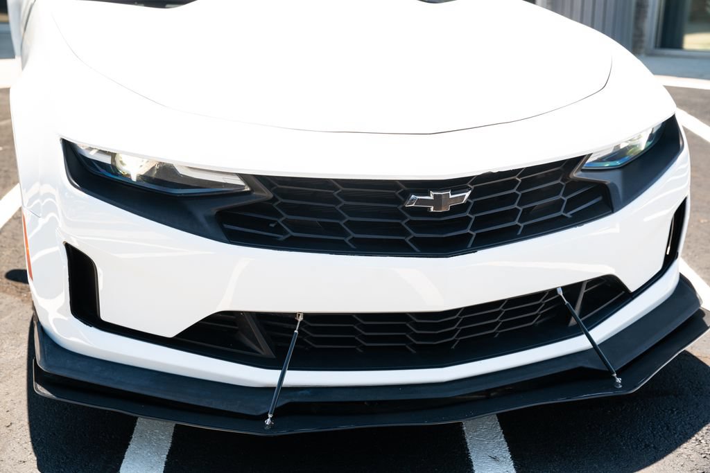 Used 2022 Chevrolet Camaro LS RWD image 5
