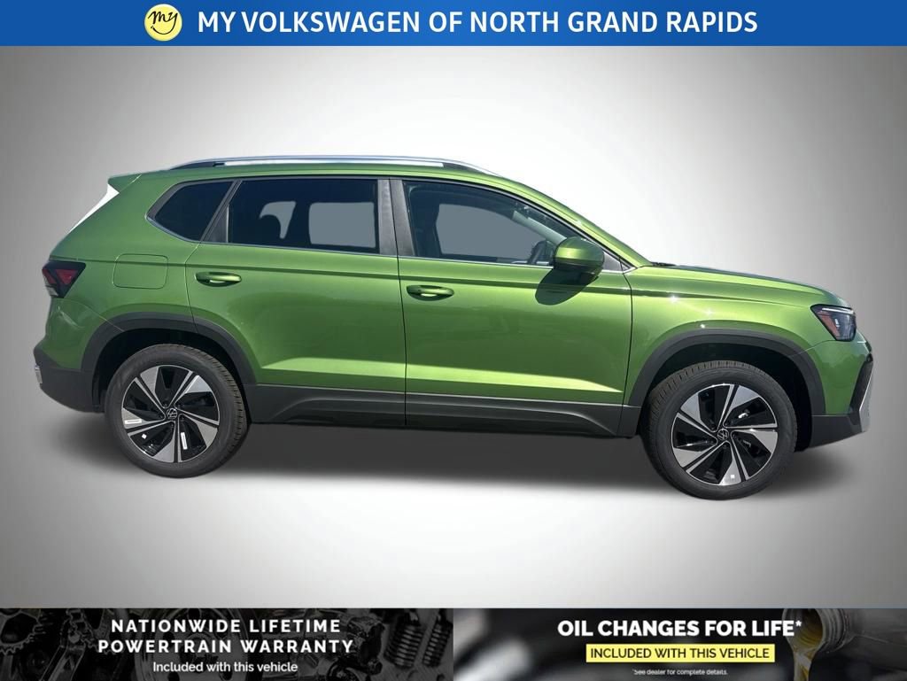 New 2026 Volkswagen Taos SE AWD/4WD image 4