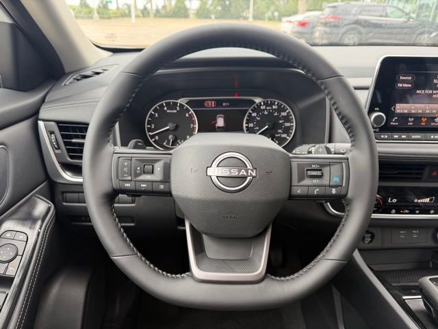 New 2026 Nissan Rogue SV FWD image 18