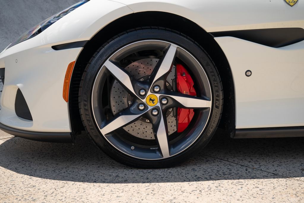 Used 2023 Ferrari Portofino M RWD image 17