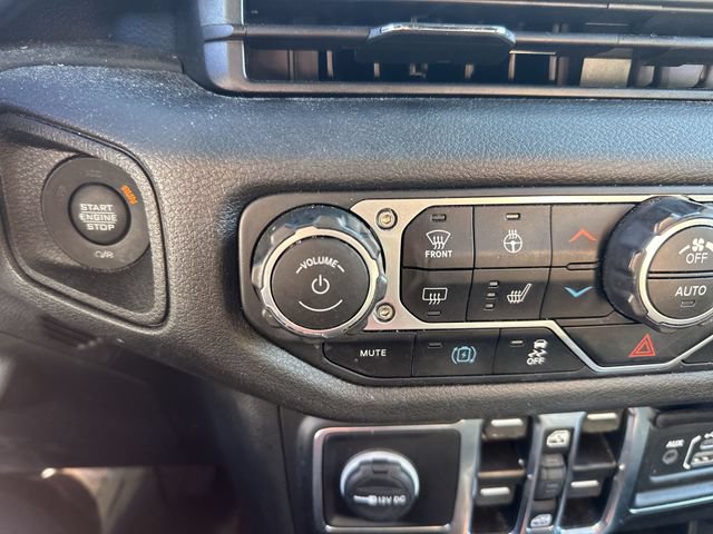 Used 2024 Jeep Wrangler Unlimited AWD/4WD image 14