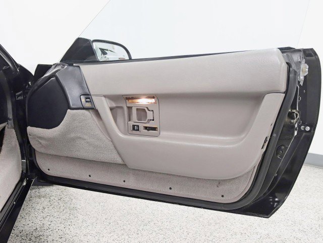 Used 1990 Chevrolet Corvette ZR-1 image 33