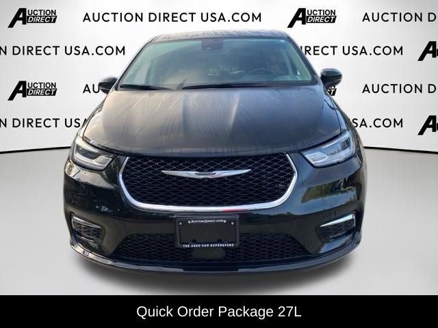Used 2023 Chrysler Pacifica Touring-L AWD/4WD video 2