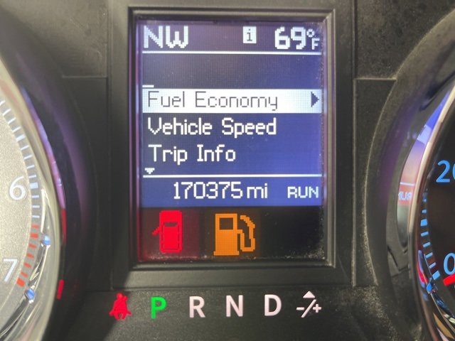 Used 2015 Chrysler Town & Country Touring-L w/ Driver Convenience Group image 30