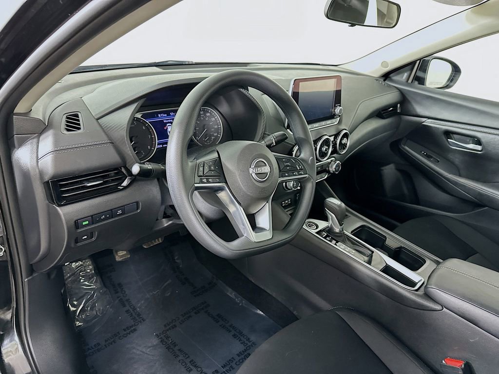 Used 2025 Nissan Sentra SV image 14