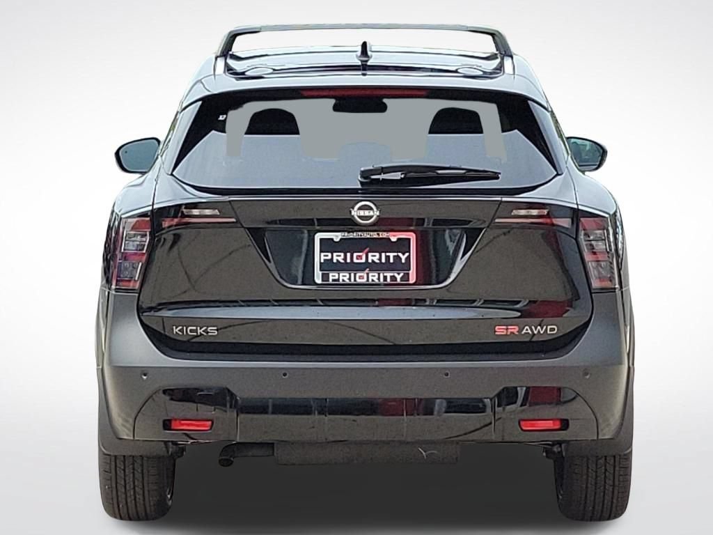 New 2026 Nissan Kicks SR w/ Cold Weather Package AWD/4WD image 4